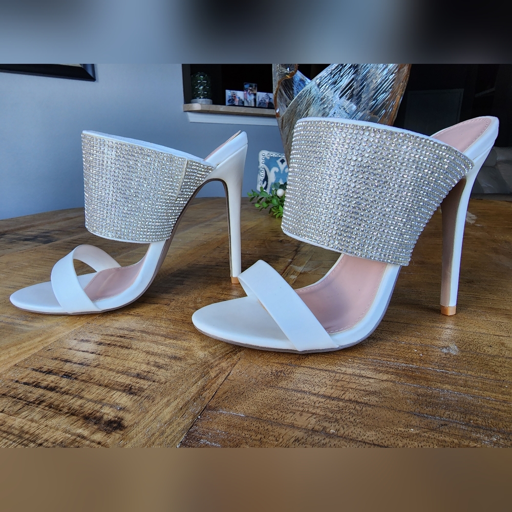 *NWOT* White Jeweled high-heel sandals